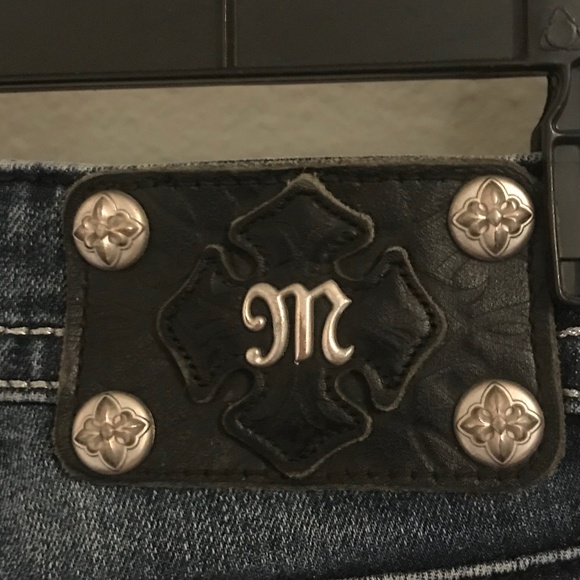 Miss Me Boot Cut Jeans. Embellished Bling! Size 28...Long - Picture 3 of 8